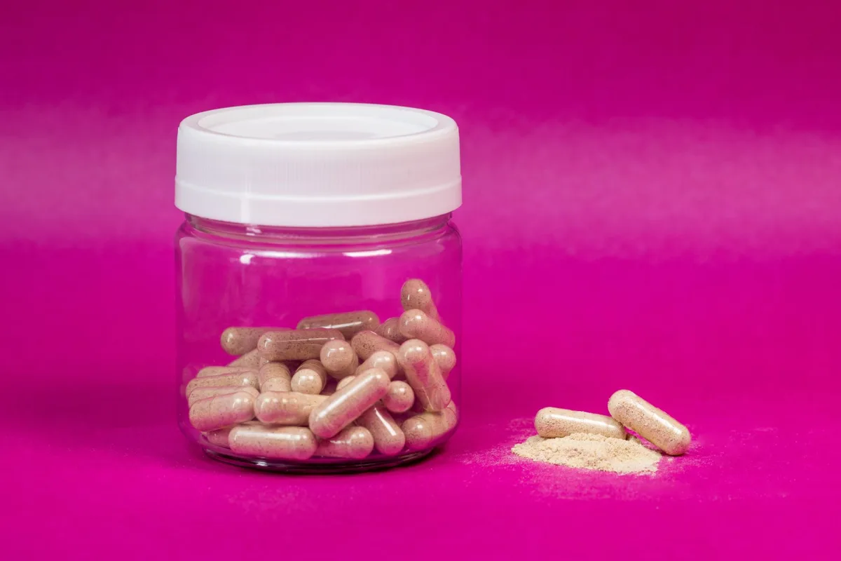 Ashwagandha musculation avis : effet réel sur stress et testostérone
