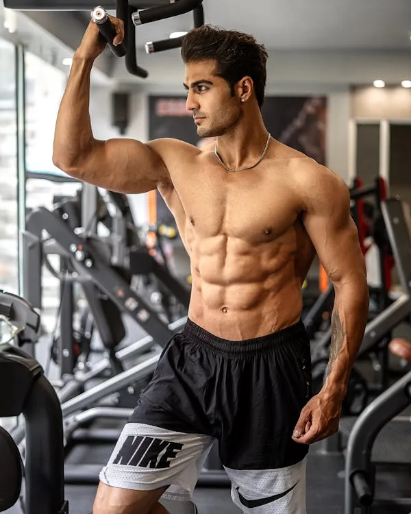 Transformation physique homme : guide complet musculation et nutrition